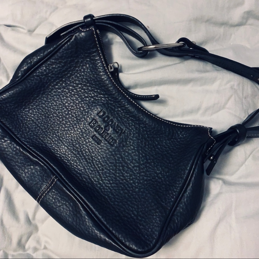 VINTAGE DOONEY AND BOURKE: 1975 Leather Hobo Bag